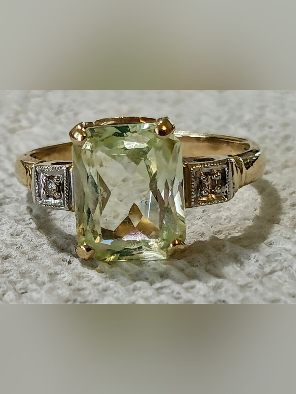 Vintage Gensler-Lee GL 10K Gold Green Gemstone Diamond Accent Cocktail Ring